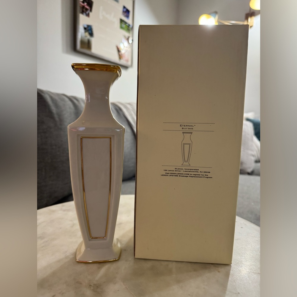 Lenox ETERNAL BUD VASE
